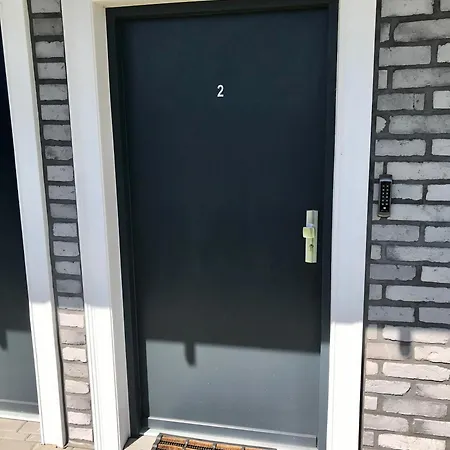 アパート Mini メヘリンキ